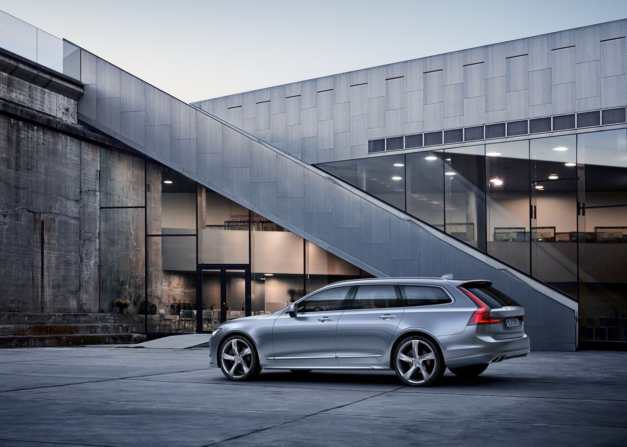 Volvo introduceert extra luxe Volvo V90 T4 Business Luxury