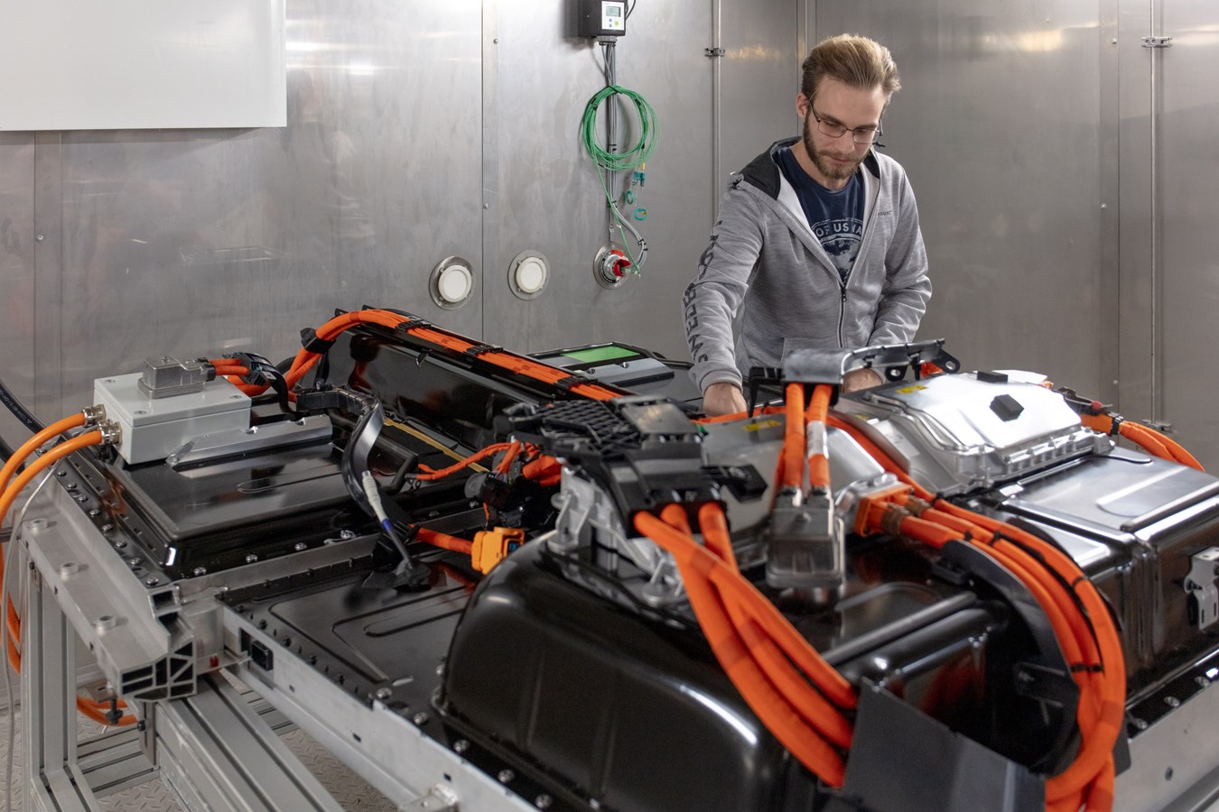 Volvo Cars Battery Lab 