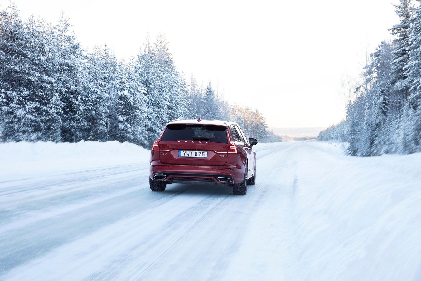 Volvo V60 T8 Test Drive in Luleå, Sweden