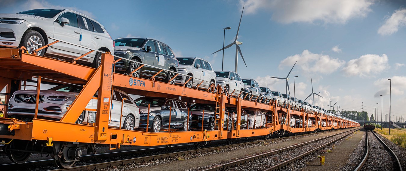 Trucks-to-trains swap significantly cuts emissions in Volvo Cars logistics network