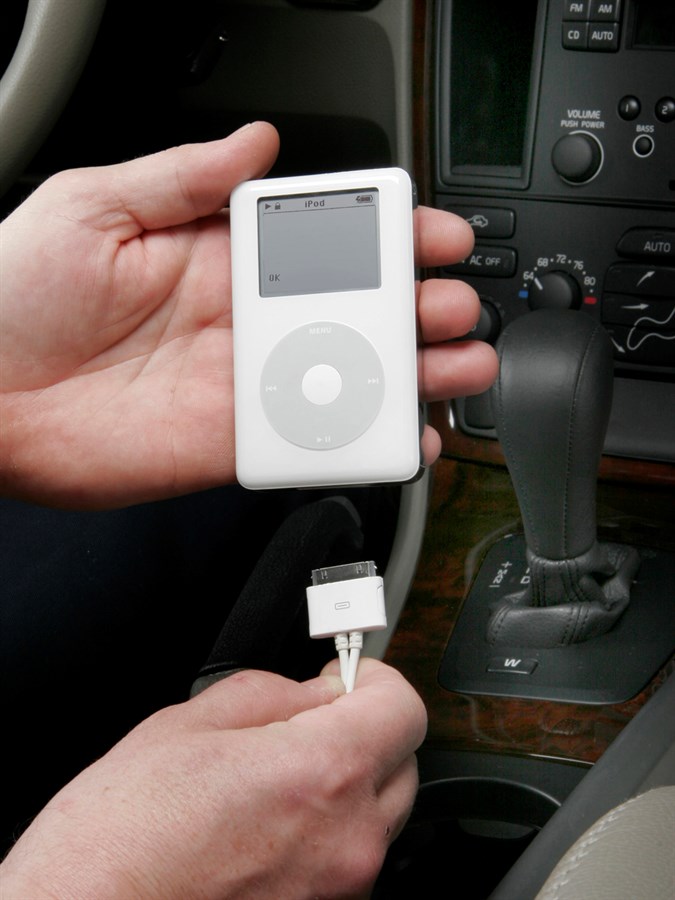 Volvo Audio / iPod compatable.