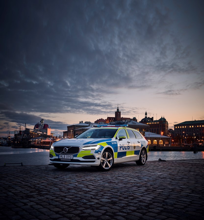Swedish Police Car with 2020 - striping