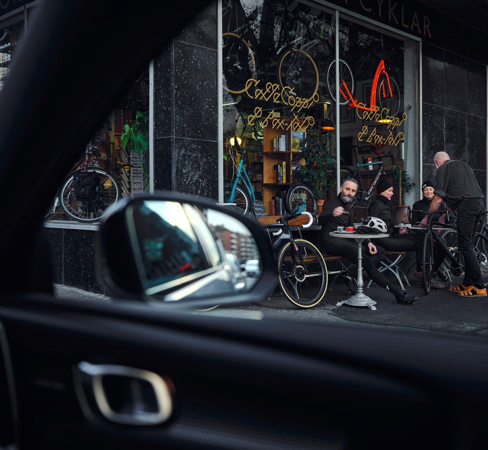 Volvo cars and bicyclists 