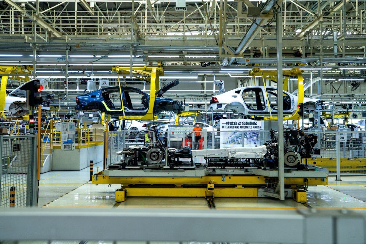 沃尔沃汽车大庆工厂的电能结构由83%生物质电和17%风电组成
