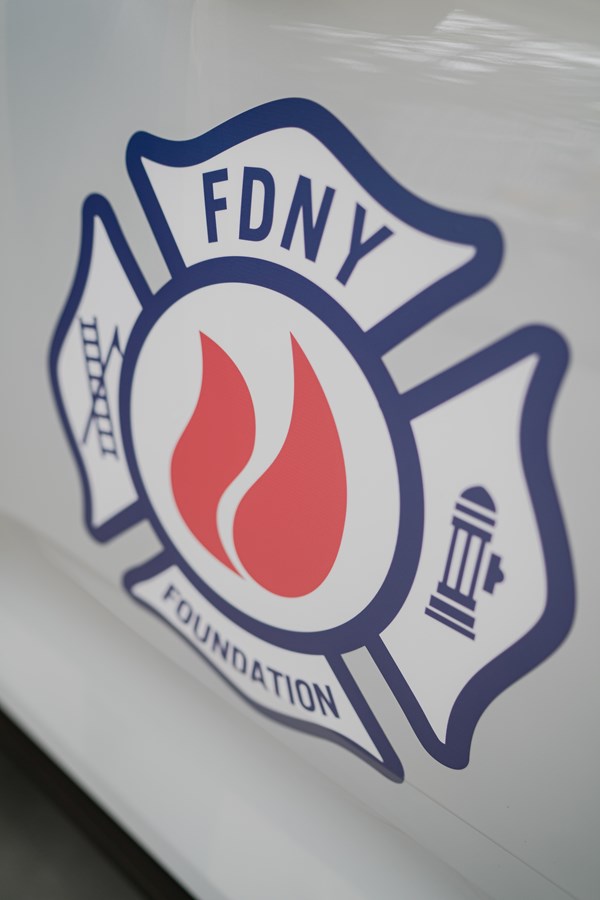 FDNY Foundation Logo on XC40 Recharge