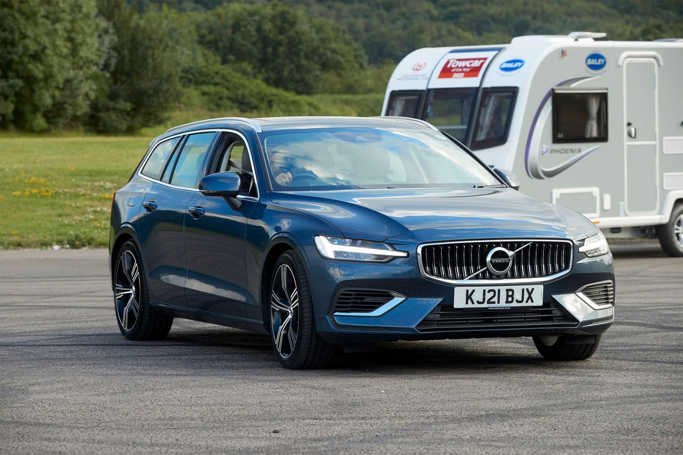 Volvo’s electrified models enjoy double success in Caravan and Motorhome Club Towcar of the Year 2022 competition