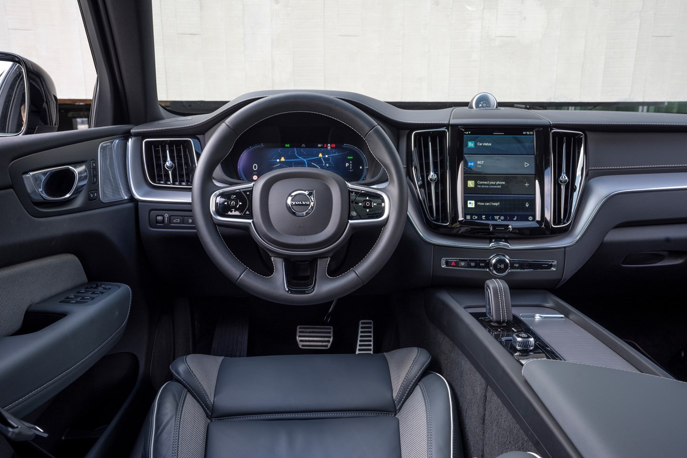 Volvo XC60 Recharge T8 AWD, interior