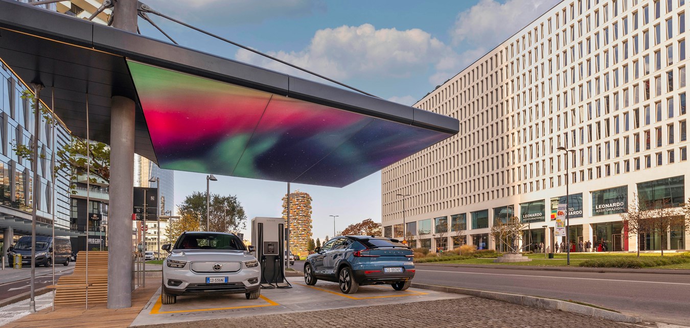 Volvo Studio Milano - Portanuova Volvo Recharge, la prima stazione di ricarica ultrafast