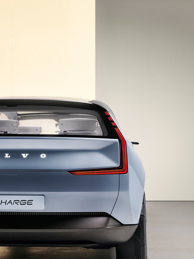 Volvo Concept Recharge, Exterior rear light
