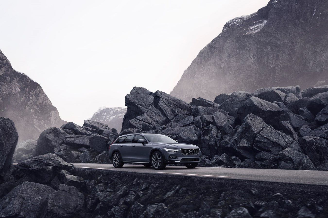 The refreshed Volvo V90 B6 AWD Cross Country in Thunder Grey