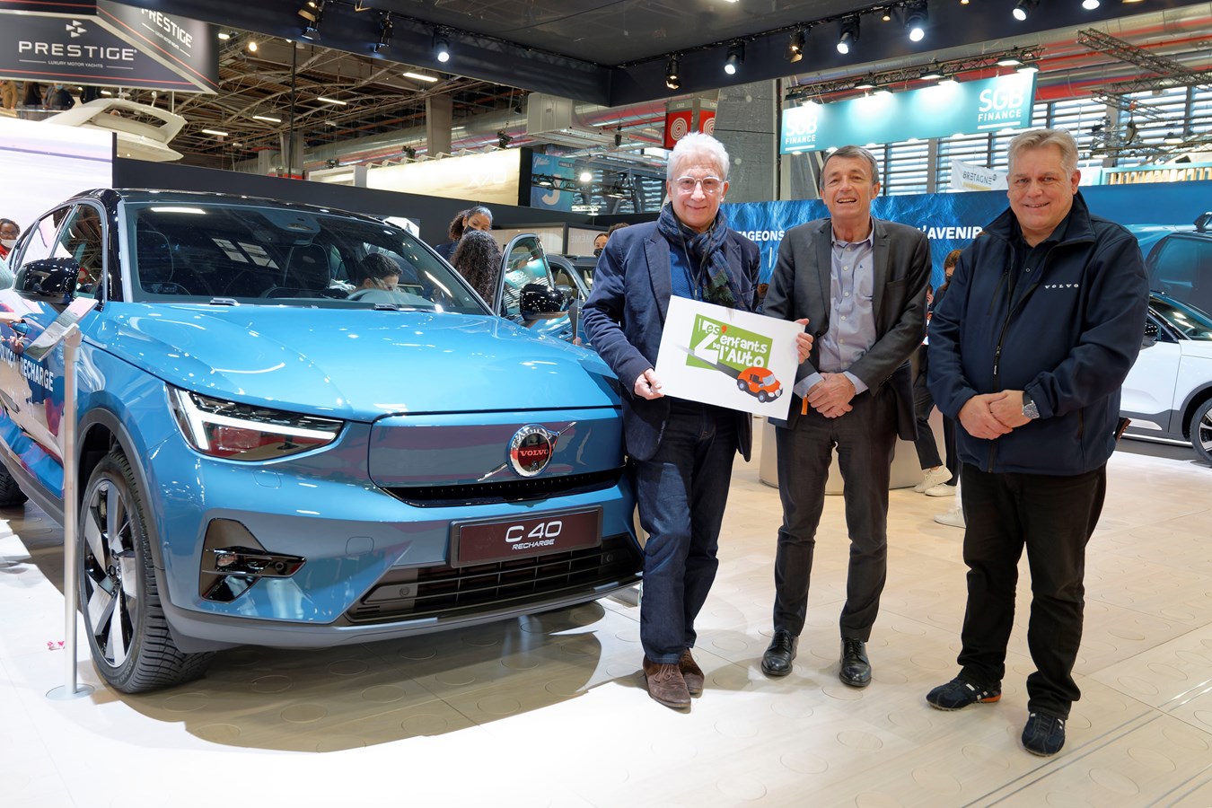 Volvo Car France accueille « Les Z’enfants de l’Auto » pour une visite du Salon Nautique de Paris