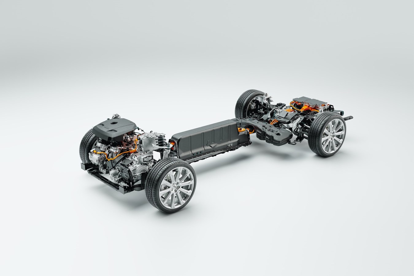 加满电 加速跑 沃尔沃汽车两款T8车型升级上市，启动新年电气化冲刺