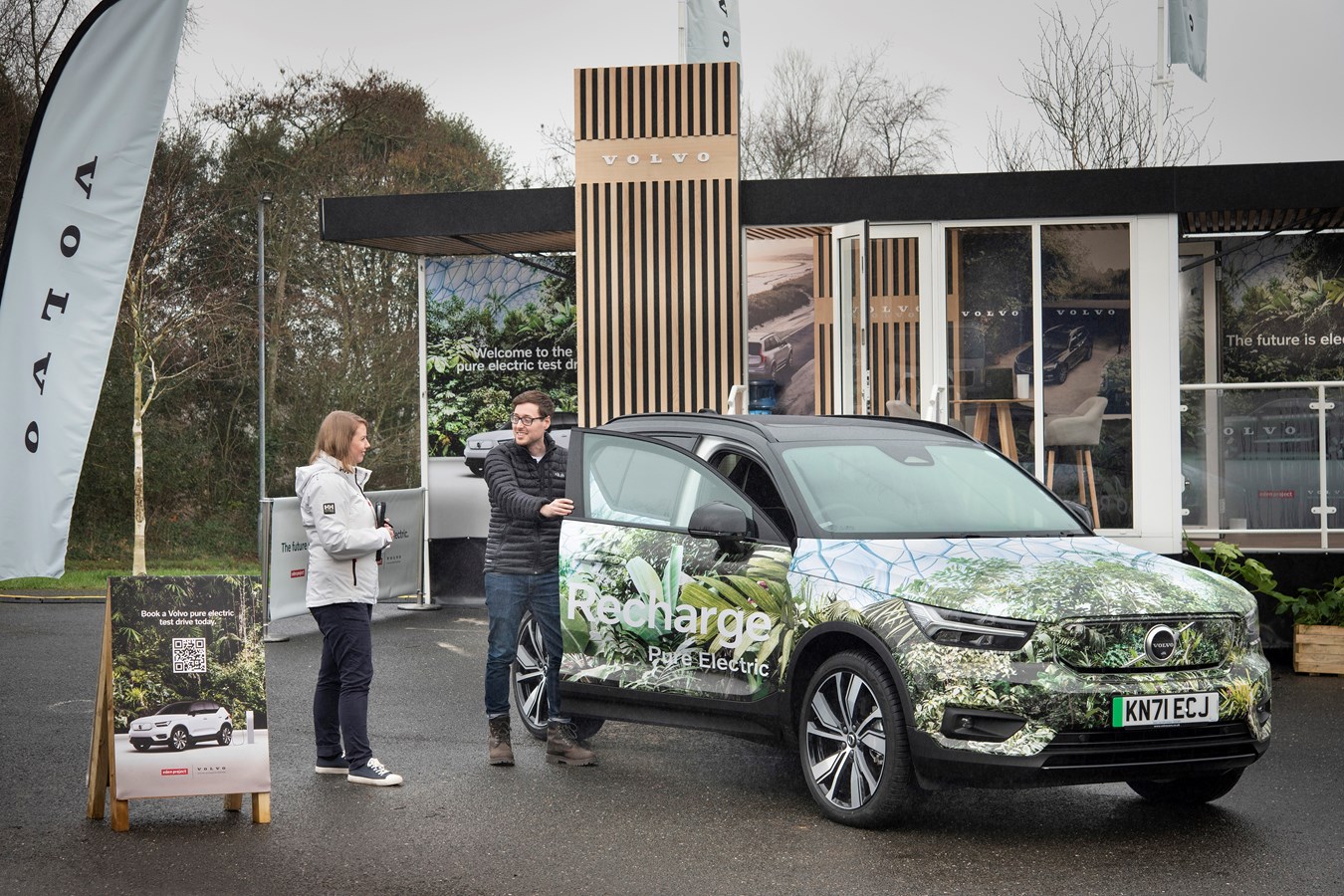Volvo Car UK launches its first Pure Electric Test Drive Hub at the Eden Project