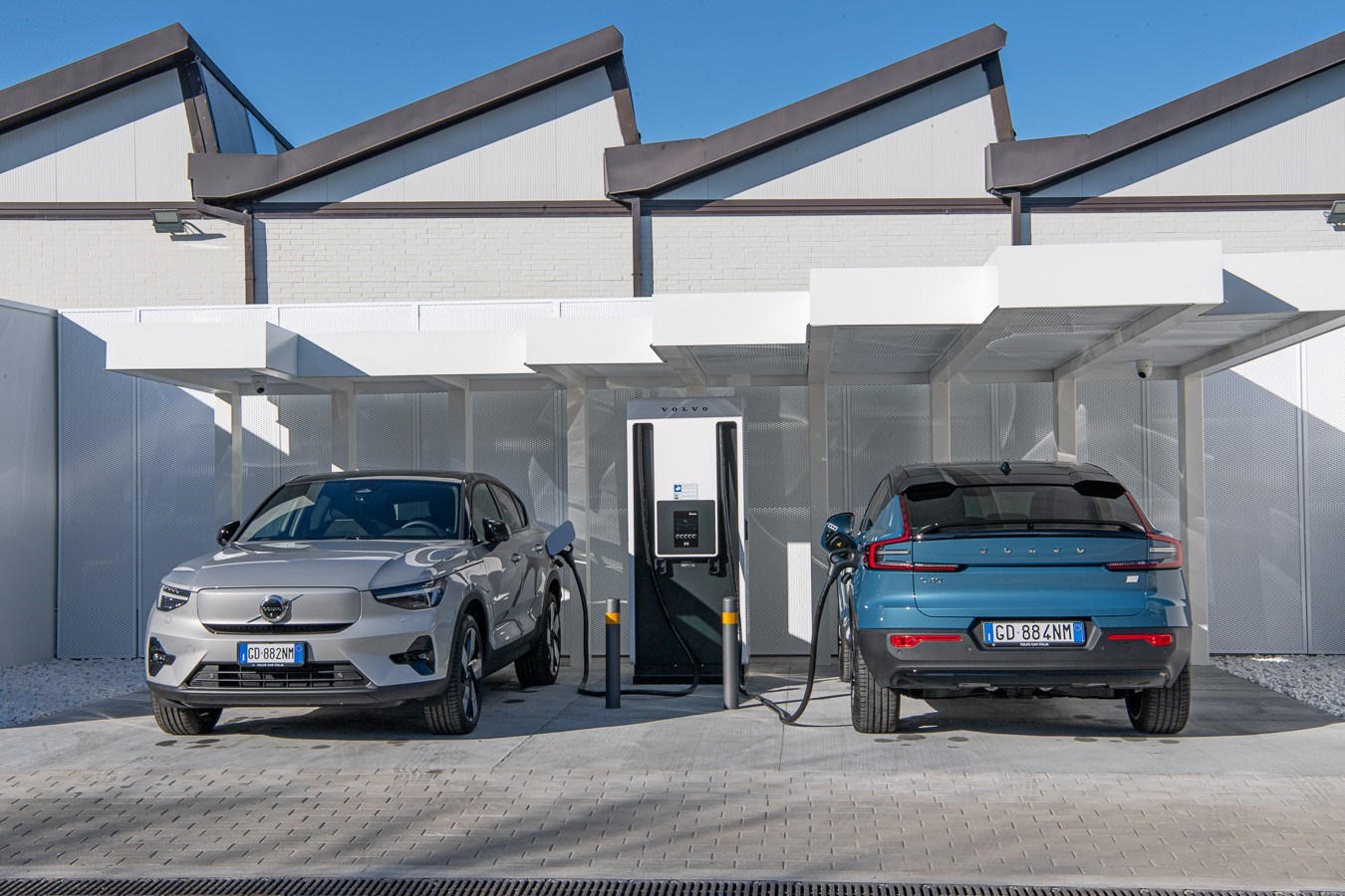 Elettrificazione Volvo e stazioni di ricarica ultrafast Powerstop