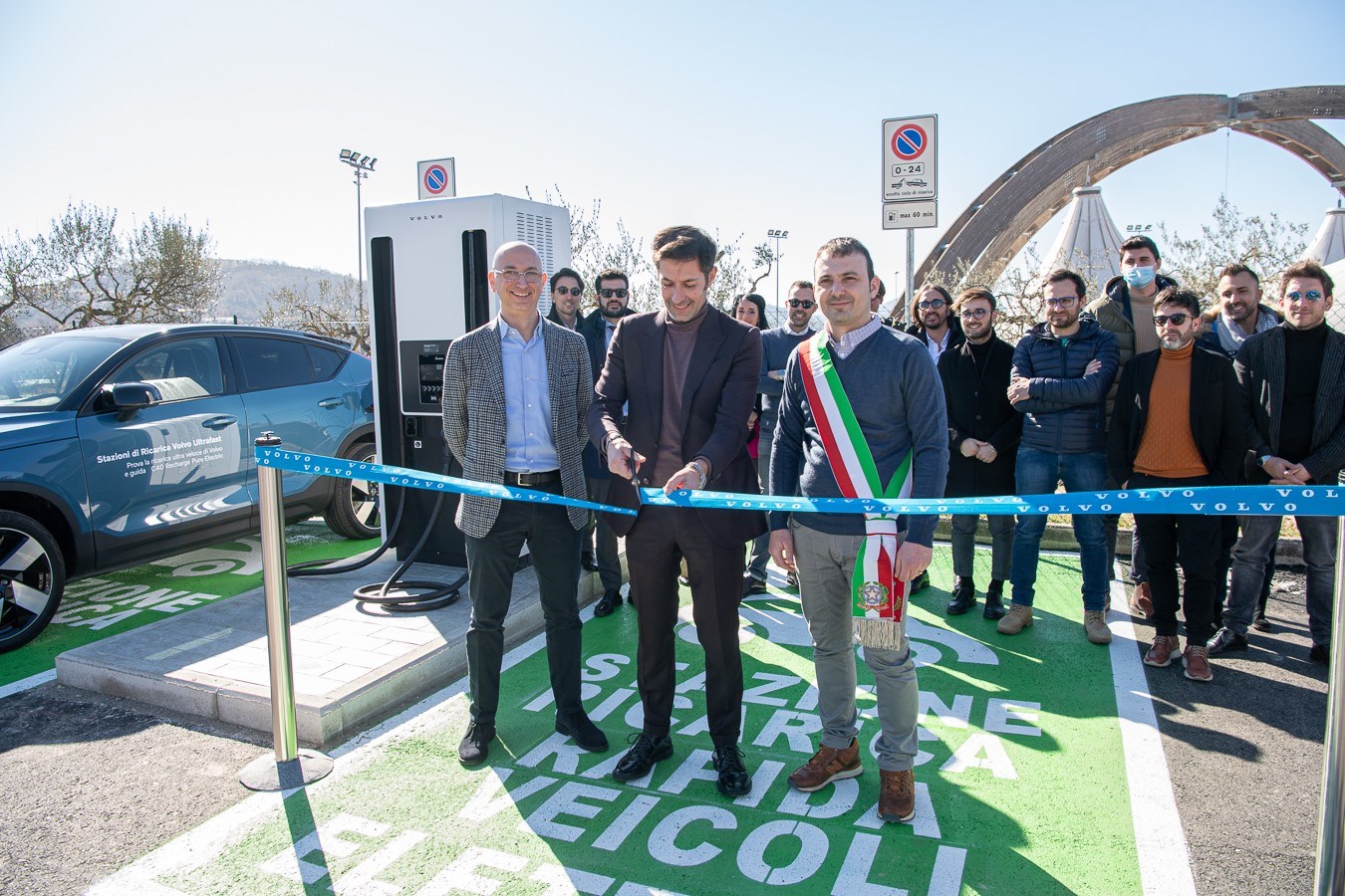 Elettrificazione Volvo e stazioni di ricarica ultrafast Powerstop - Perugia