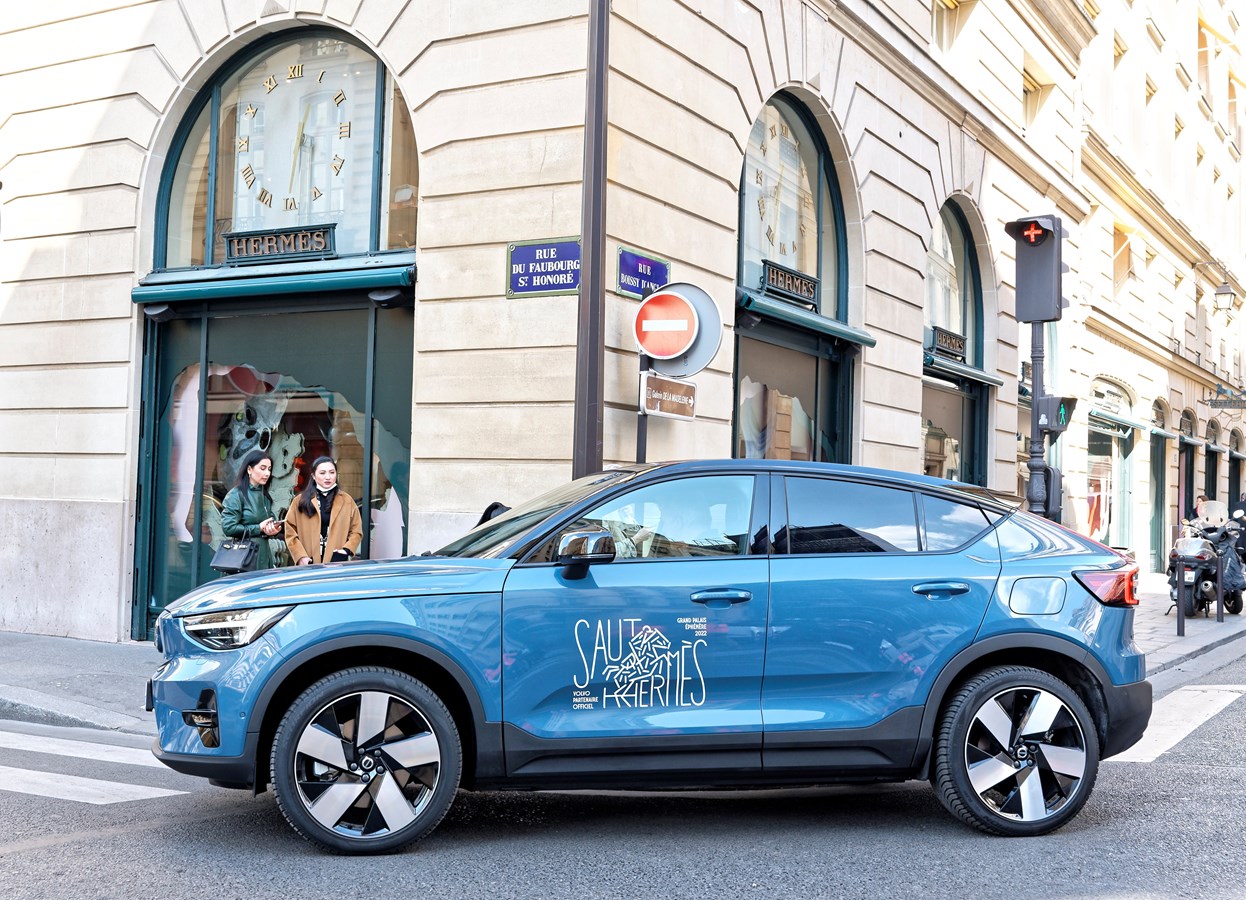 Volvo Car France renouvelle son partenariat avec  le Saut Hermès en 2022