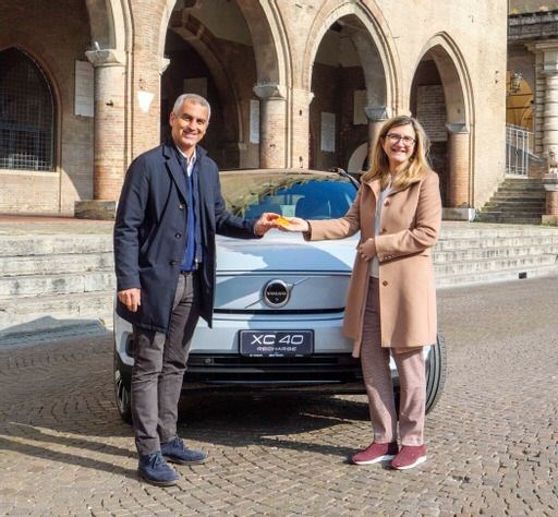Volvo - Consegna auto al sindaco di Rimini Jamil Sadegholvaad 5 marzo 2022