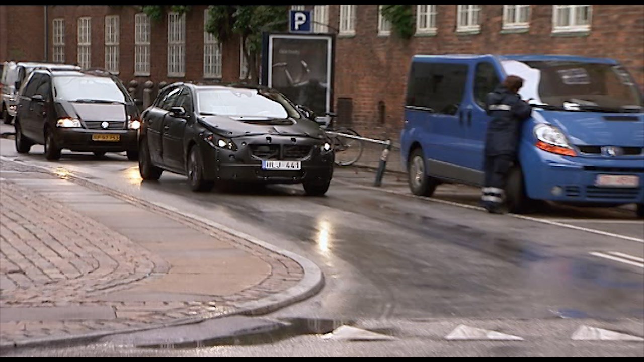 Sharp-eyed citizens in Copenhagen have had the opportunity to get a sneak preview of the upcoming all new Volvo S60 - which isn't introduced to the world until next year (2010) - Video Still