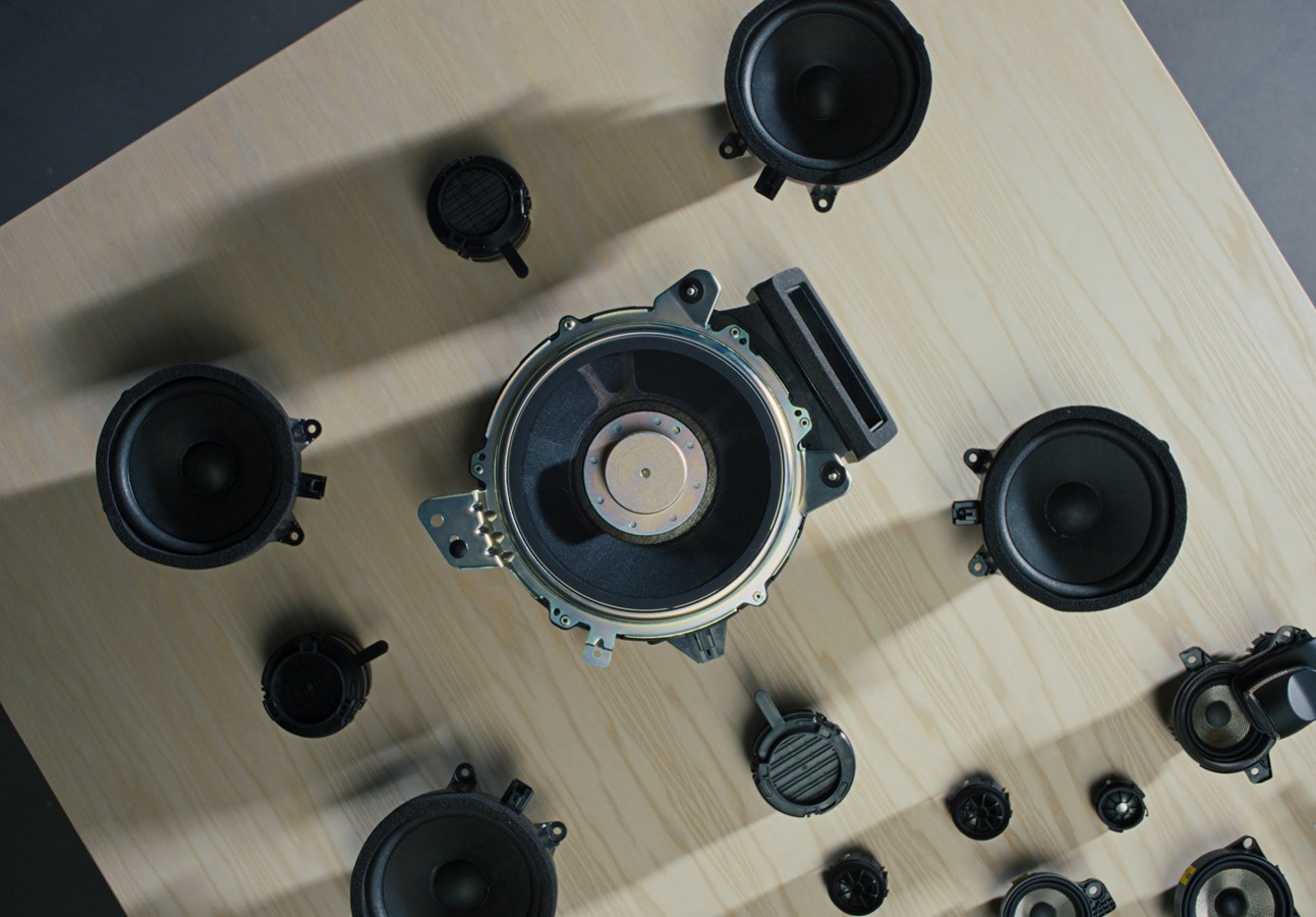 EX90 Speakers exploded view