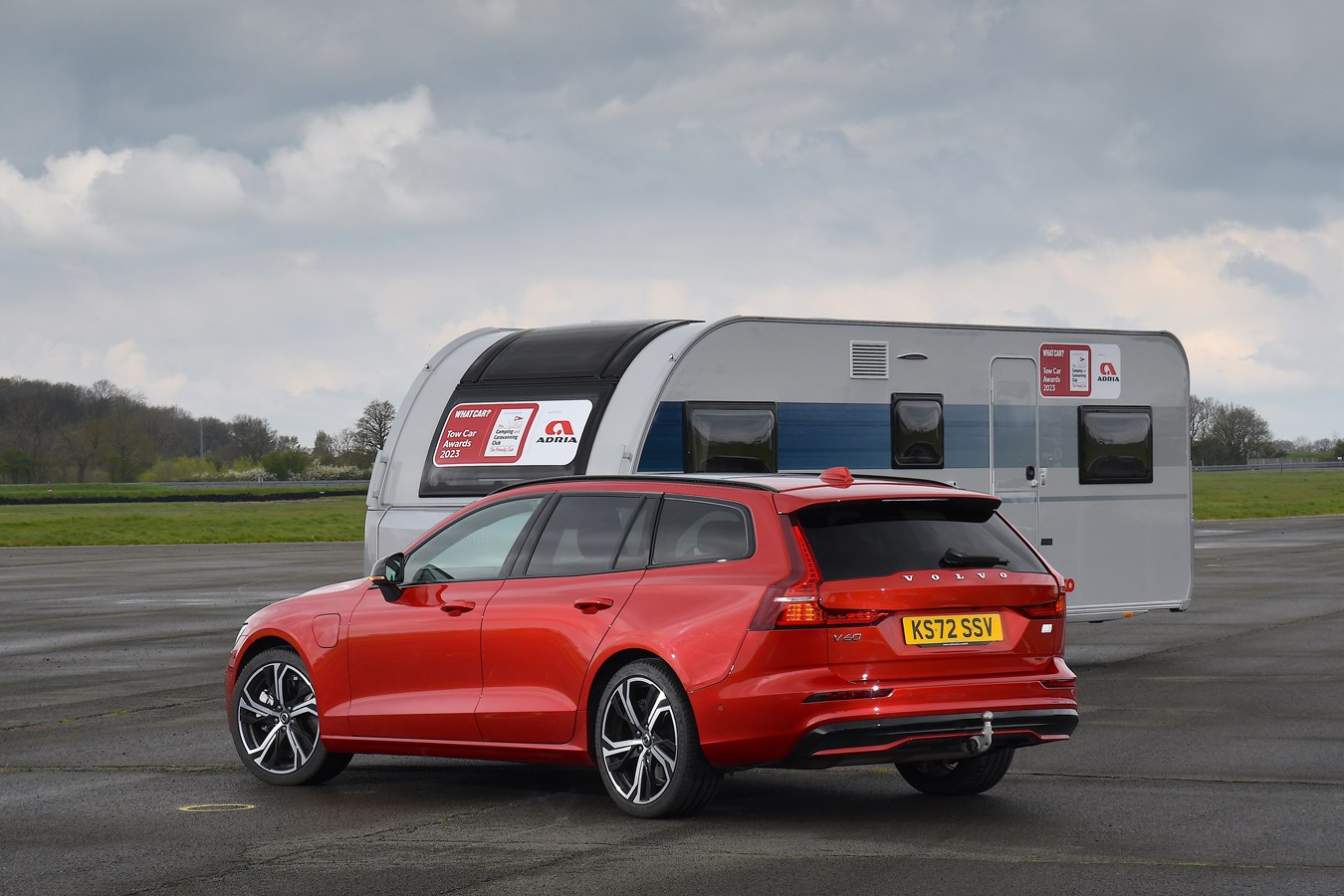 Volvo V60 Recharge Plug-in Hybrid T6 crowned overall winner of the Tow Car Awards 2023