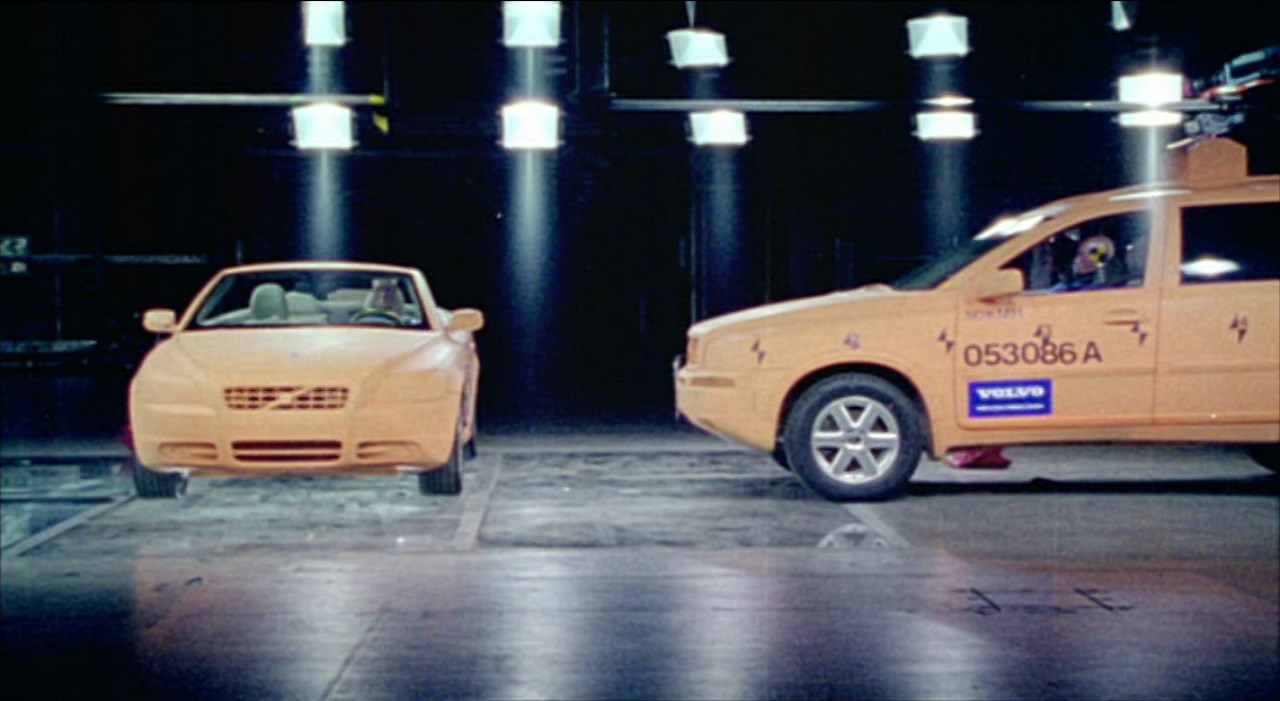 SIPS, Side impact protection system - Volvo C70 - Video Still