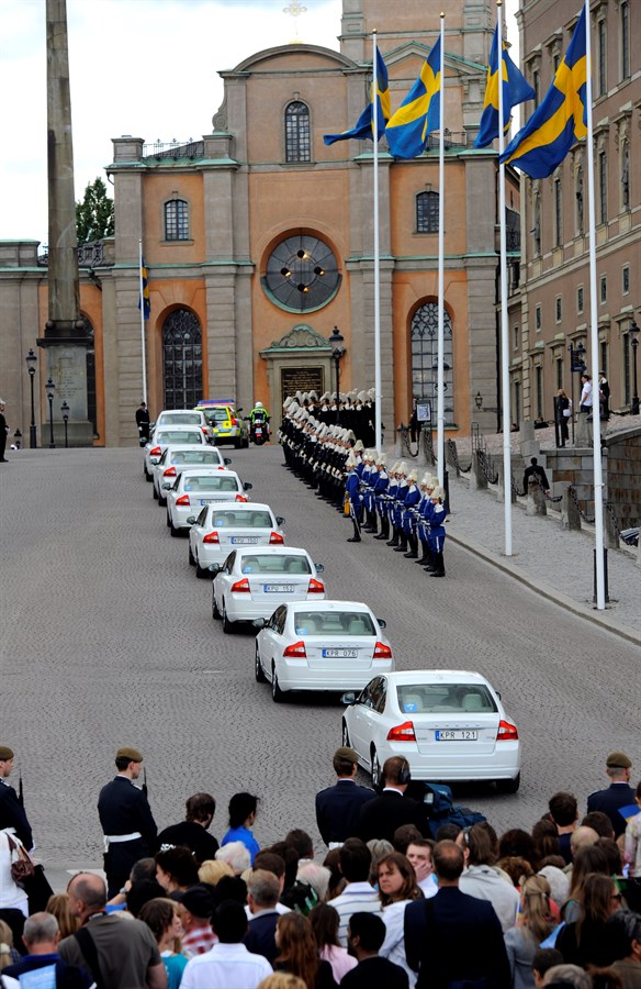 Volvo - Official Car of the 2010 Royal Wedding