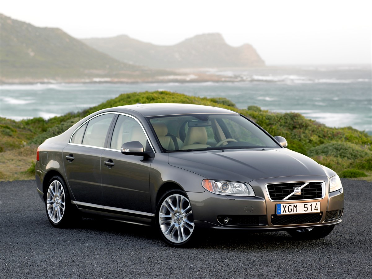 Volvo S80 - Outdoor Stationary