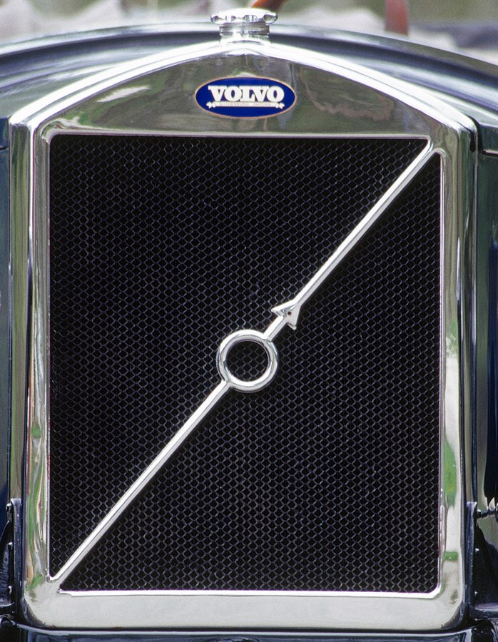 Volvo Iron Logo - Historic