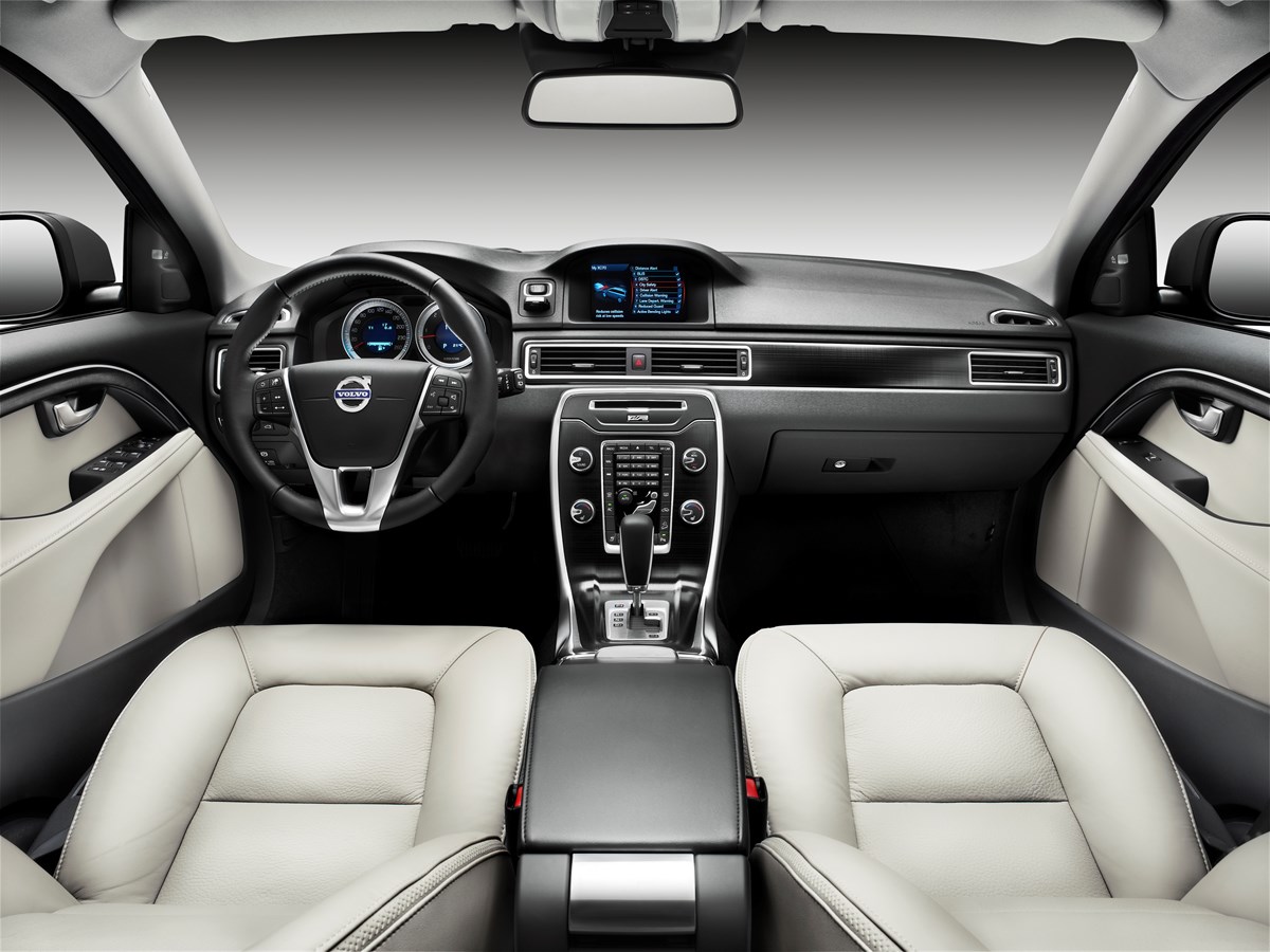Volvo XC70, model year 2012 with new interior