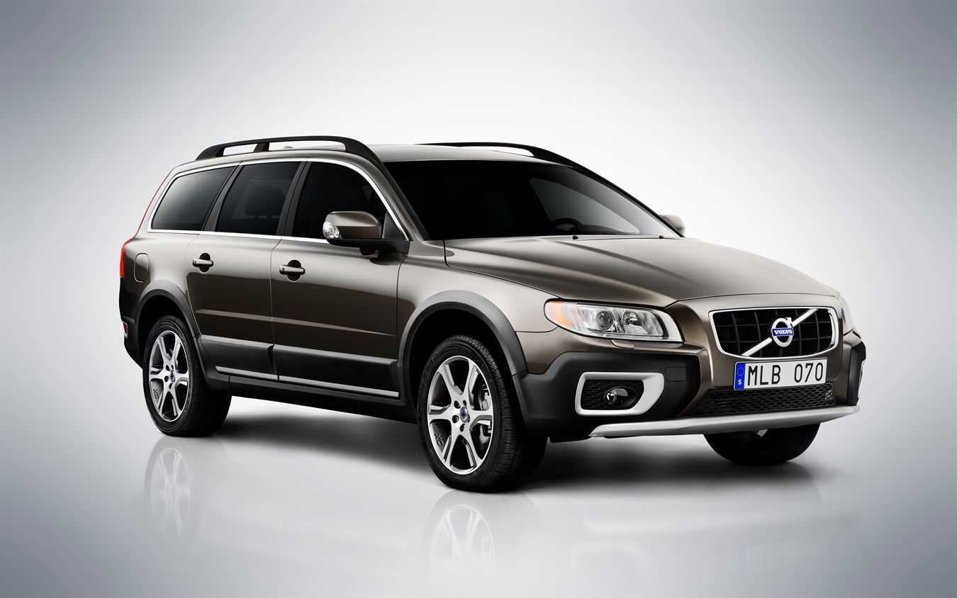 Kilometers Jongleren bijtend Upgraded Volvo V70, XC70 and S80 get latest infotainment and safety  technology plus even more efficient drivelines - Volvo Cars Global Media  Newsroom