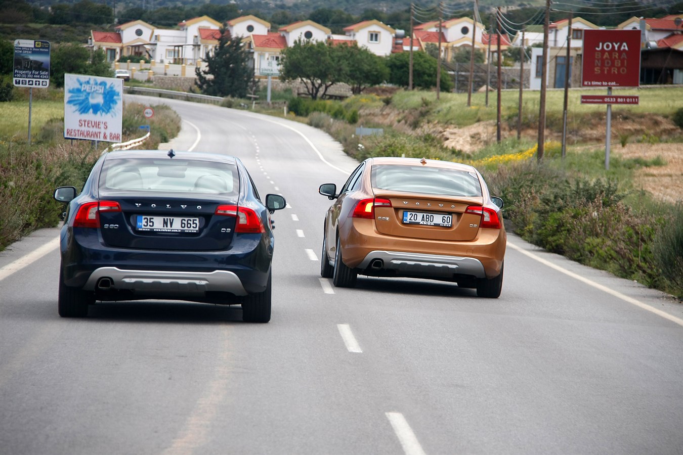 Volvo S60 ve V60’ın yeni motor seçenekleri Kıbrıs’ta tanıtıldı