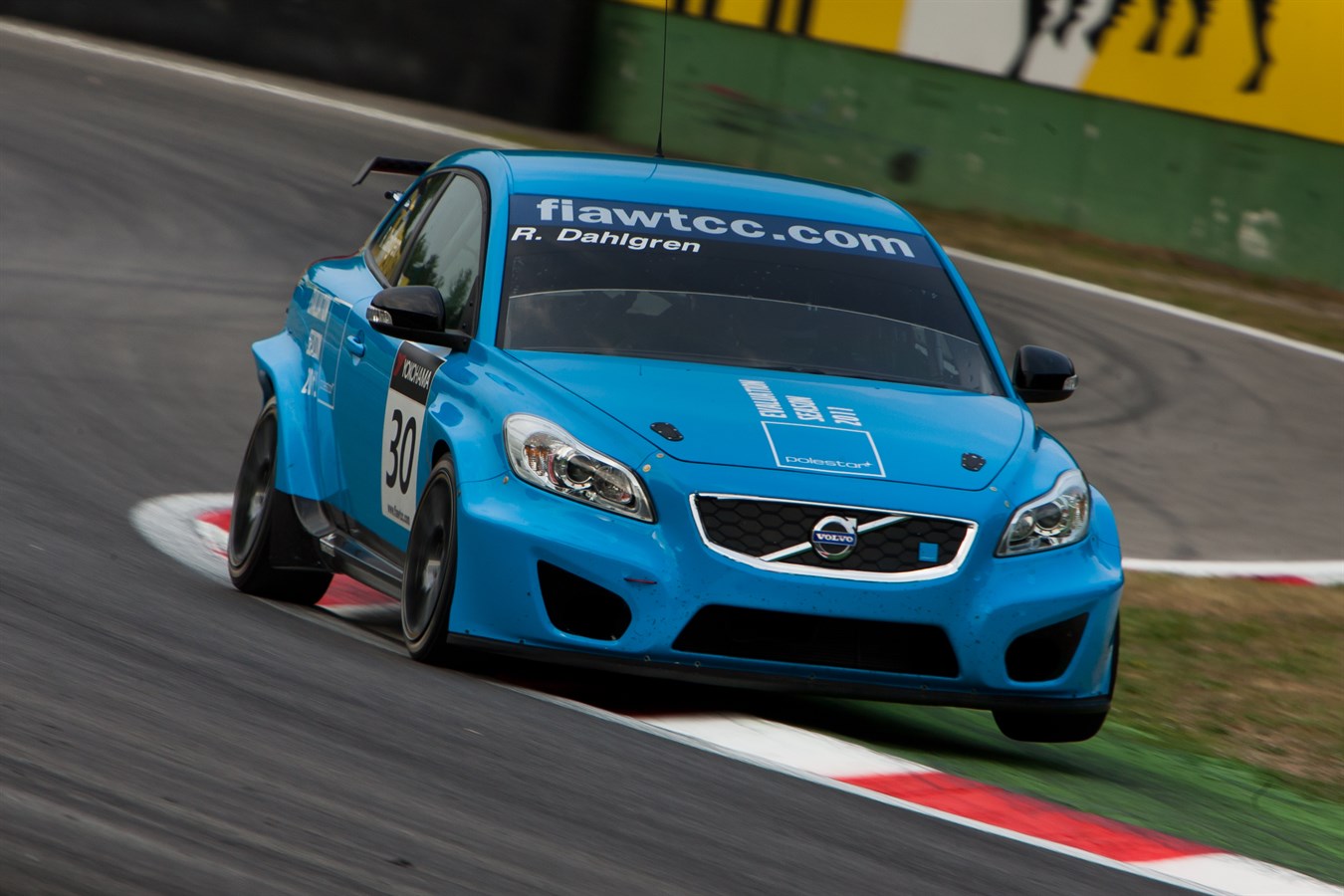 Volvo C30 on Curbs, World Touring Car Championship, round 3 at Monza