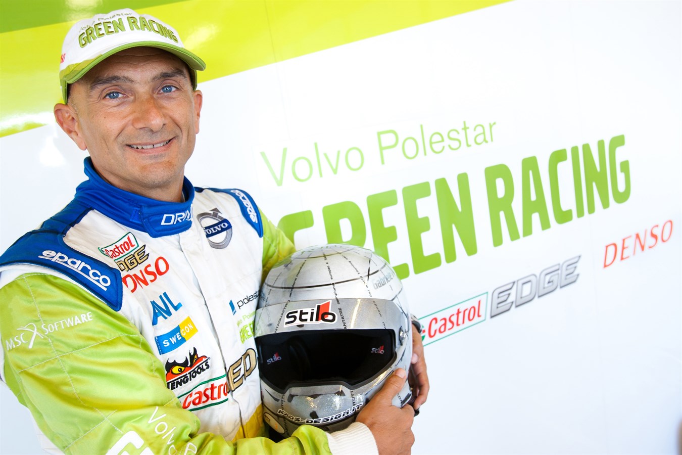 Volvo Polestar Racings nya förare Gabriele Tarquini fick ett tufft elddop i sin STCC-debut