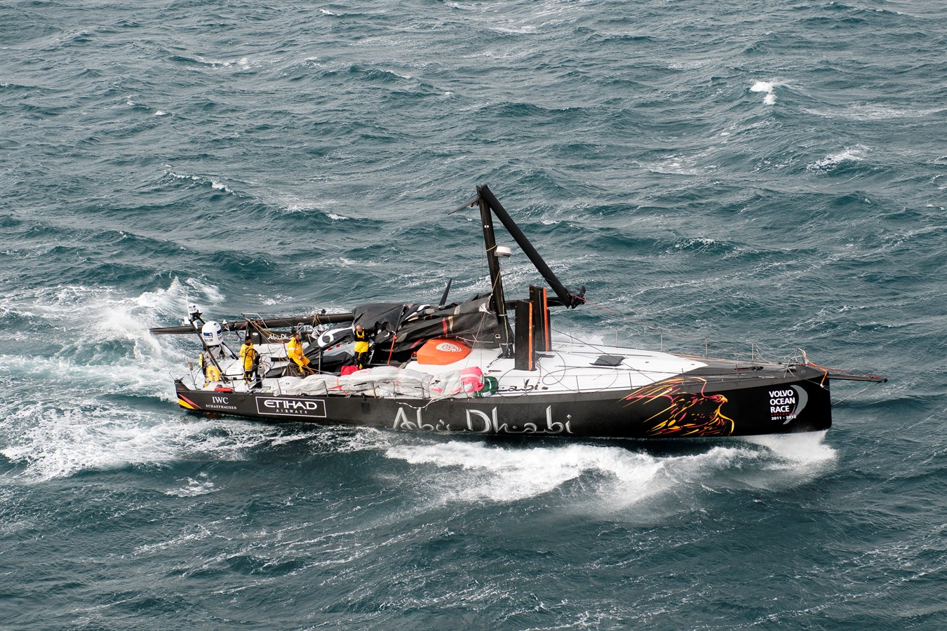Volvo Ocean Race 2011-2012, Abu Dhabi Ocean Racing's - mast broken on leg 1