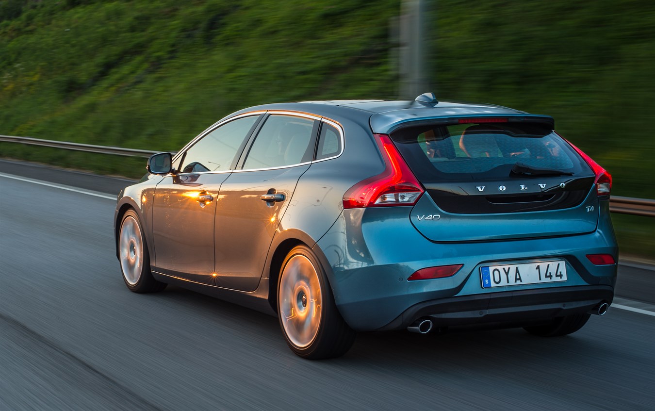 2013 Volvo V40: Scandinavian Style In The Compact Class