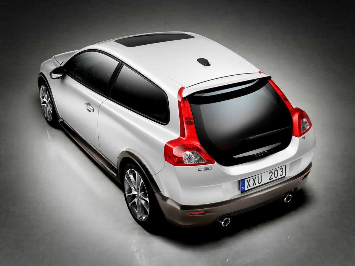 Rear driver side view of Volvo C30