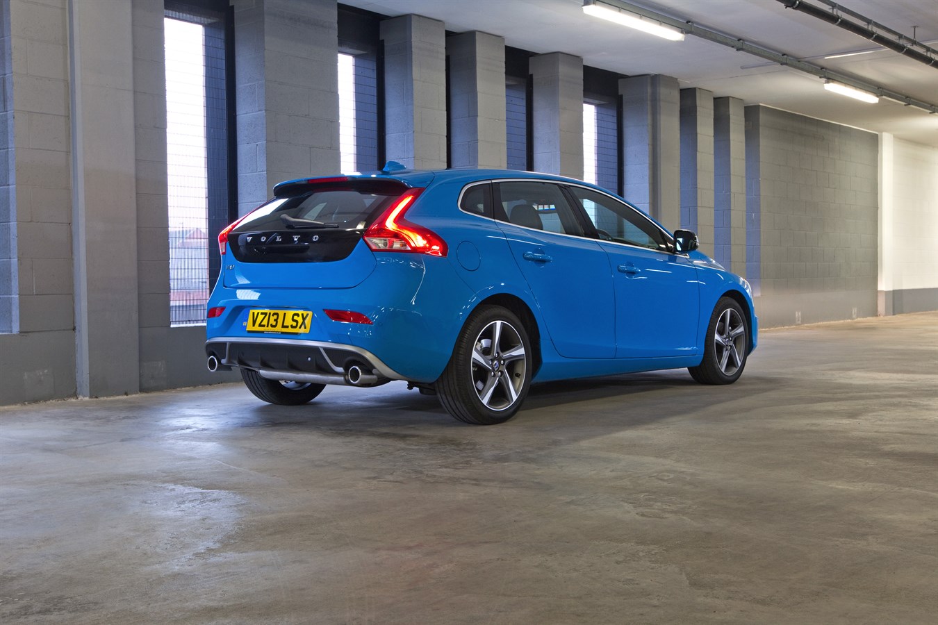 Rear, 3/4 static image of the all-new Volvo V40 R-Design