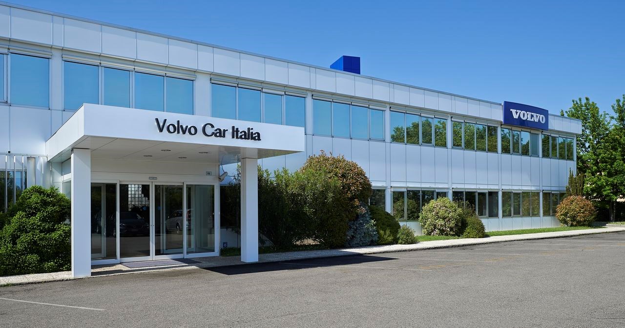 La filiale di Volvo cambia nome e festeggia: diventa Volvo Car Italia e celebra 40 anni di attività in uno dei mercati chiave per la Casa
