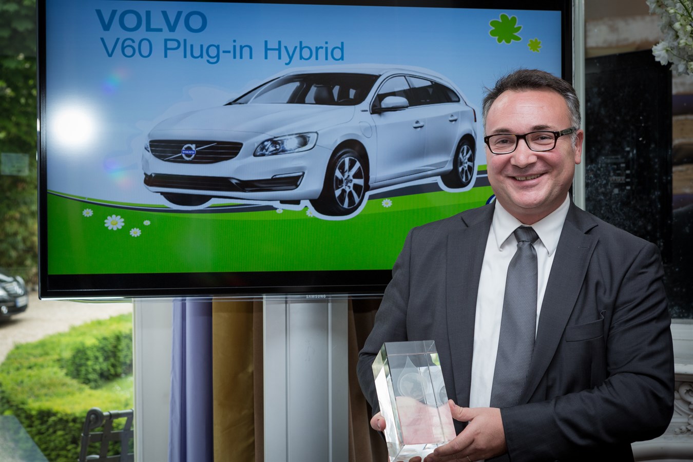 Prix Environnement MAAF 2013 - Volvo V60 Plug-In Hybrid