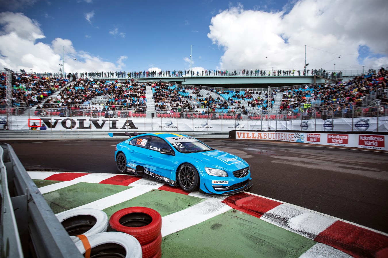 Third straight STCC win for Thed Björk and Volvo Polestar Racing