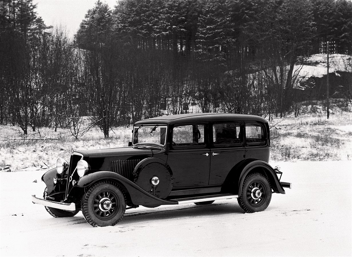TR 701-704, 1935