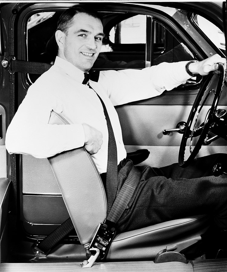 PV544, 1959, three-point front safety (seat) belts