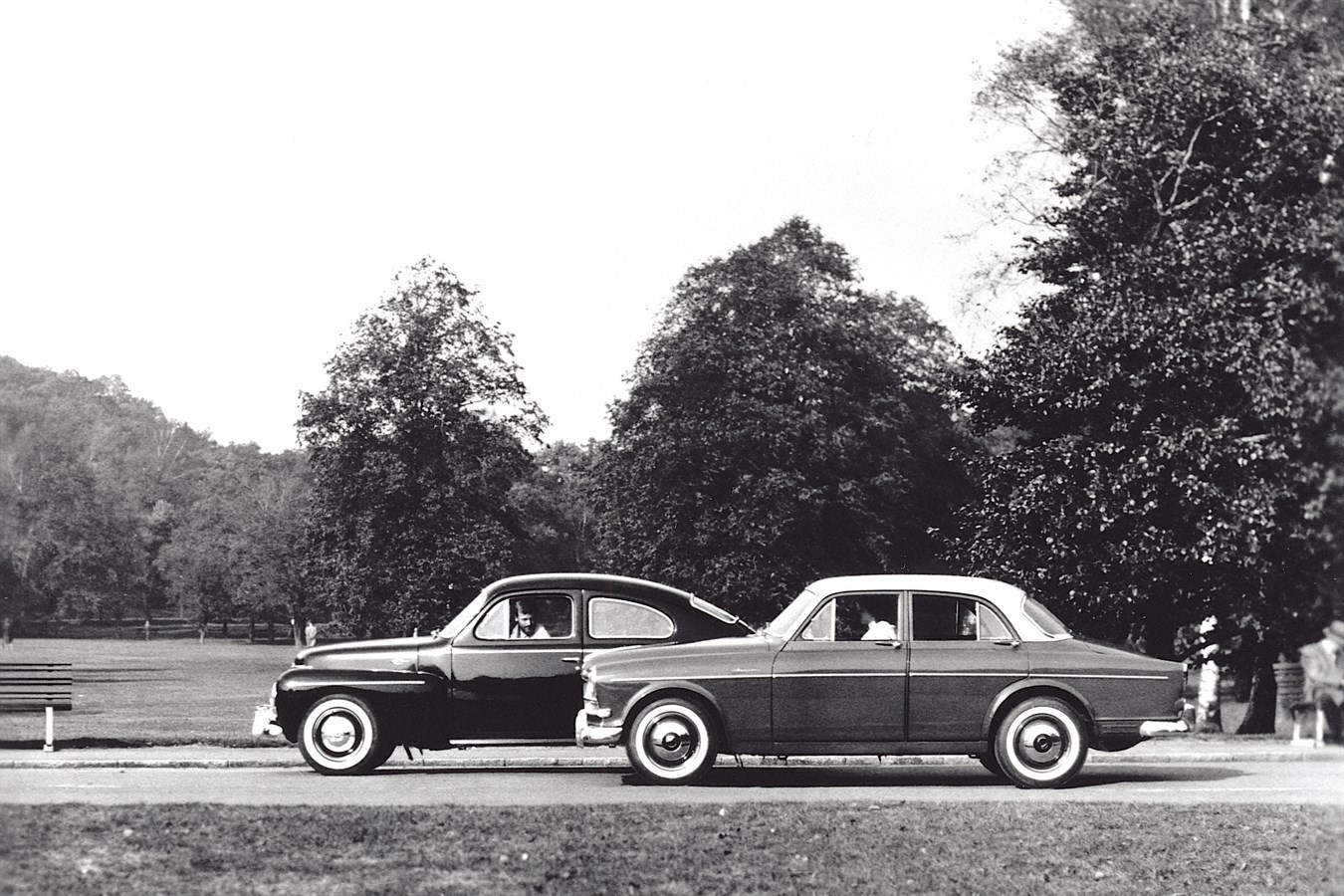 Volvo PV 444 and Volvo 122