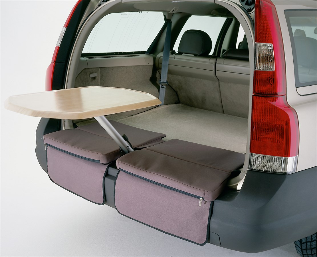 V70 XC, Picnic table and seat cushion