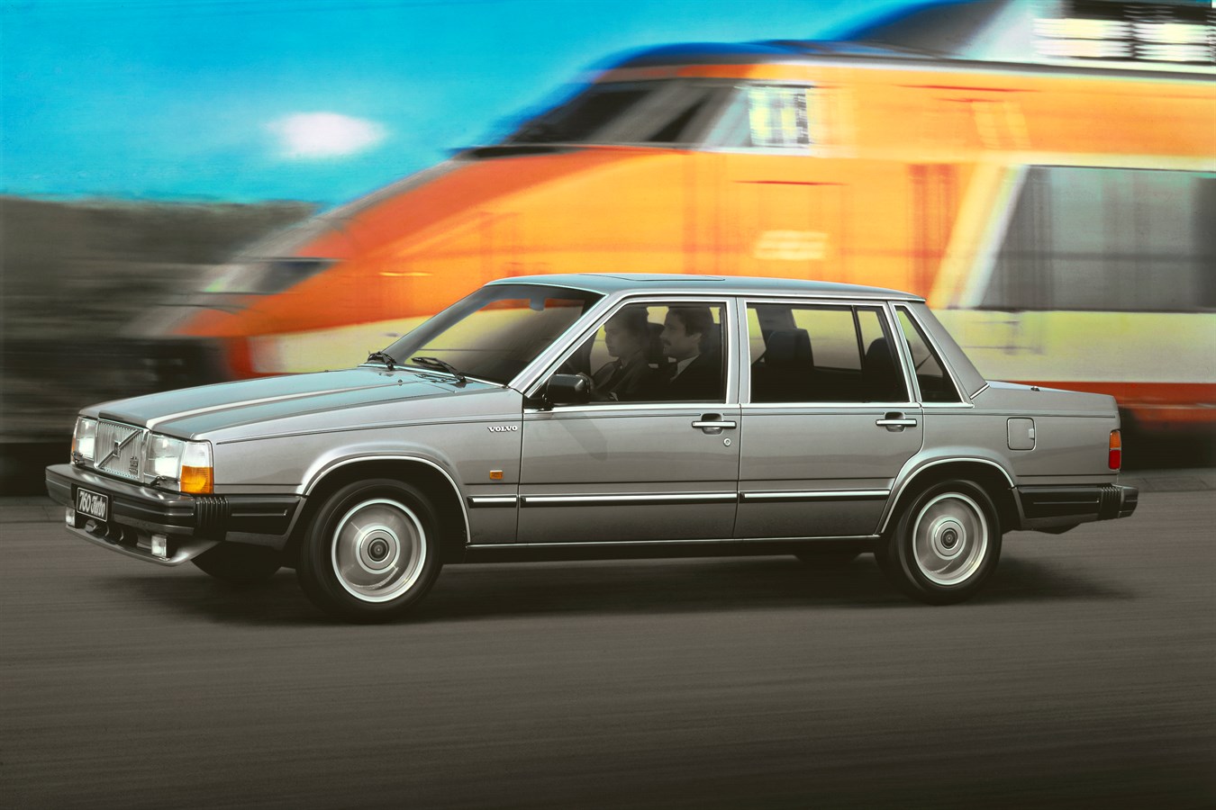 Volvo 760 turns 30 - The car that saved Volvo Car Corporation - Volvo ...
