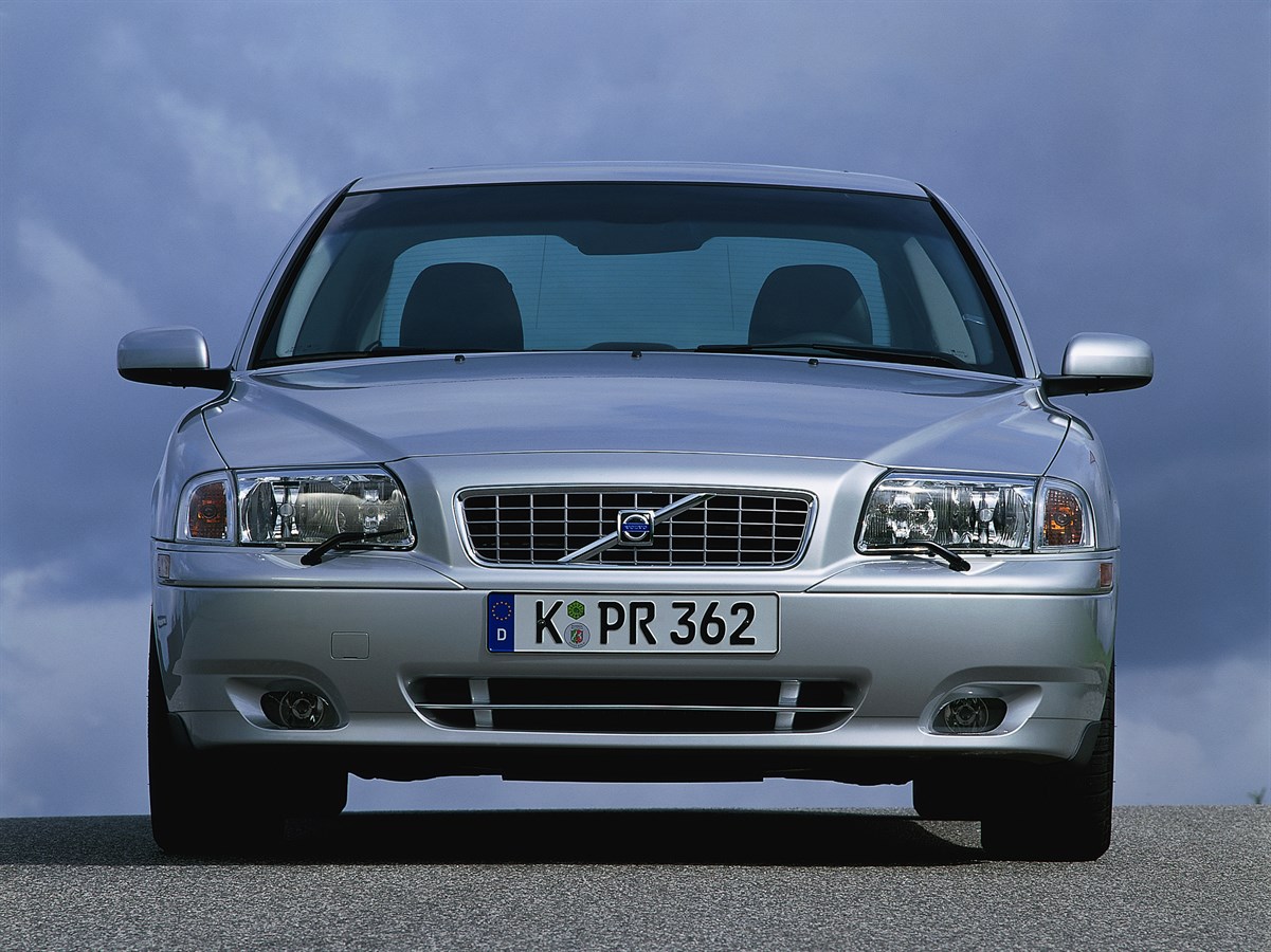 S80, Silver metallic 426, Stentor 17", German licence plates