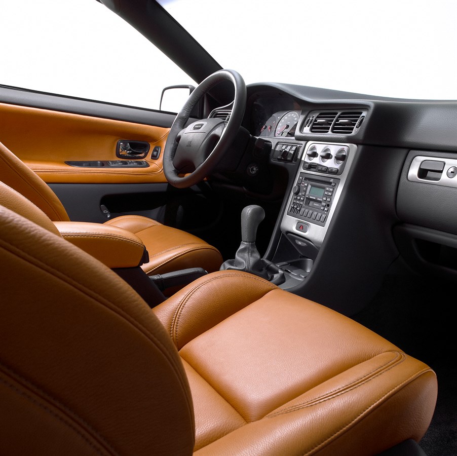 C70 Collection, Dashboard, Toscana Tan soft leather
