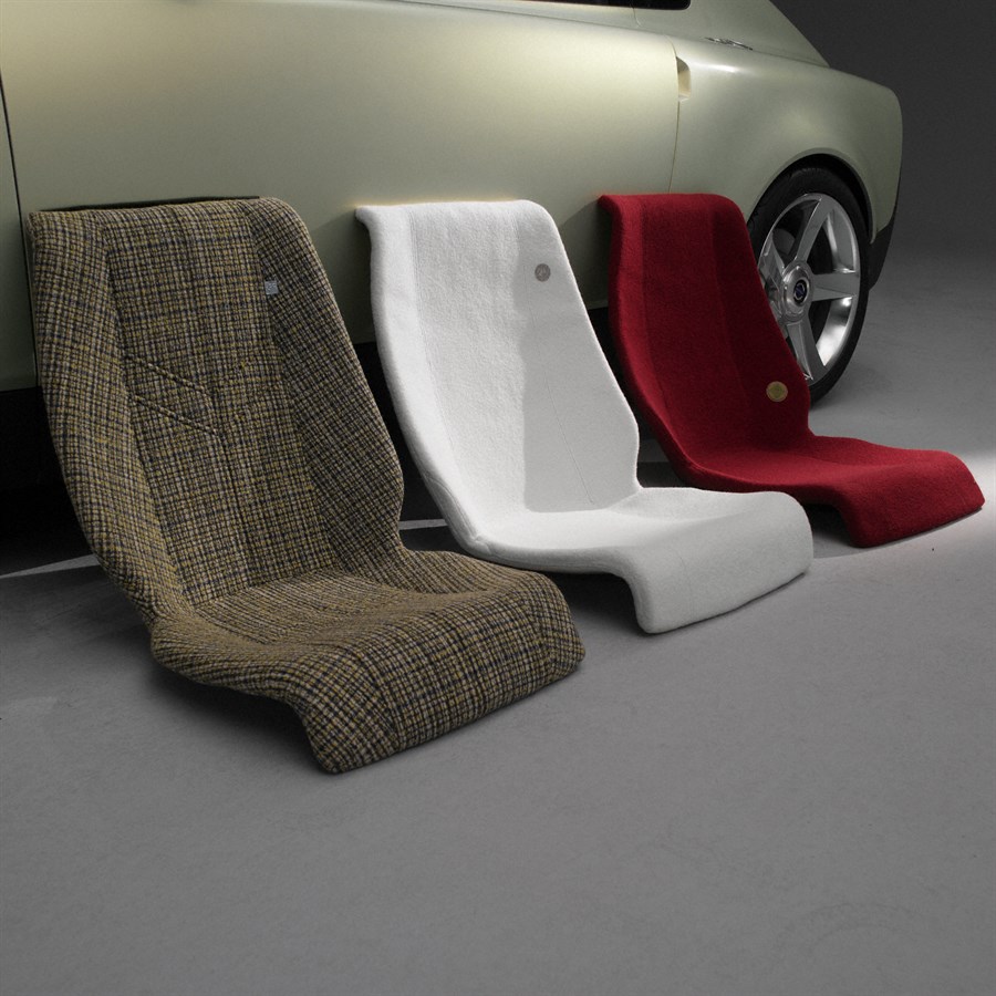 Volvo YCC (Your Concept Car), 2004, Exchangeable seat pads, The first car to be developed by an all-female project team, the YCC has undoubtedly attract more attention than any other Volvo concept car. The scope of its world tour reflects the level of int
