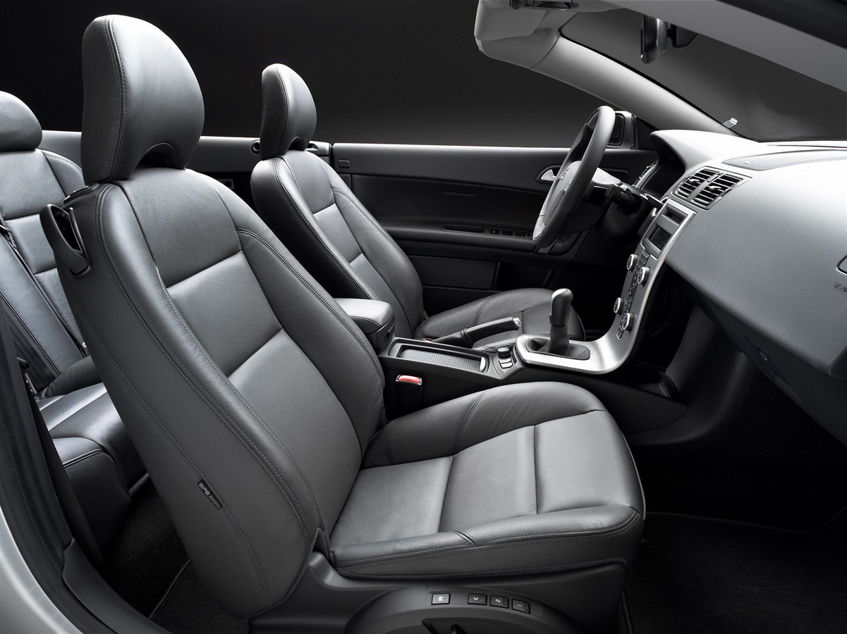 All-new Volvo C70, Interior