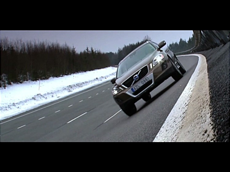 Volvo XC60  kampanj film: Test körning  200 kph